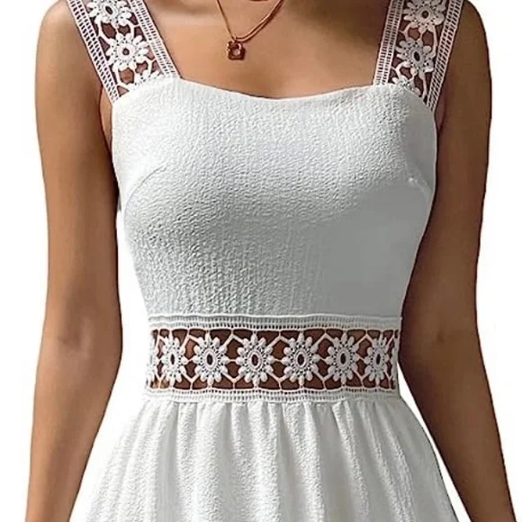Women’s Guipures Lace Sleeve Insert Ruffle Hem Cami Long Summer/Spring Dress. - Picture 6 of 7